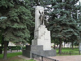 Памятник В.И. Ленину на улице Коминтерна